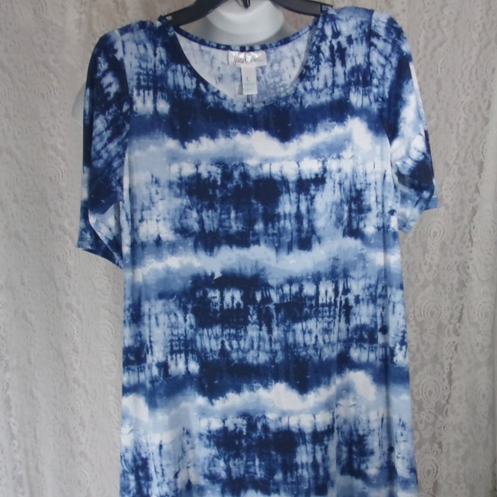 Just Be Blue and White Knit Tie Dyed Top